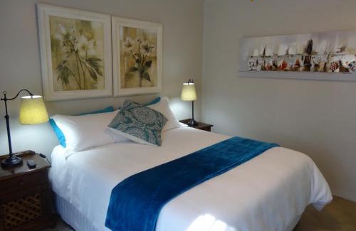 Rustenburg Cabin | Discover Waterglen Guest Lodge: Poolside Family Retreat