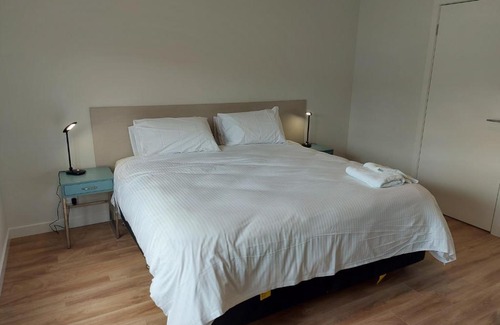Portarlington House | Family-Friendly Waterline Property Portarlington - 9/10 Rated