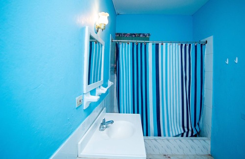 Black River Hotel | Affordable Waterloo Guest House with Pool and Family Amenities