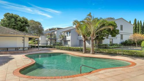 Terrigal House | Watermark #17: Family-Friendly Retreat with Pool Access