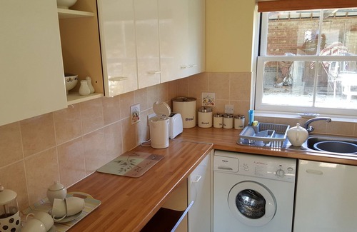 Kirkby Green Cottage | Discover Watermill Farm: Family-Friendly & Pet Welcoming