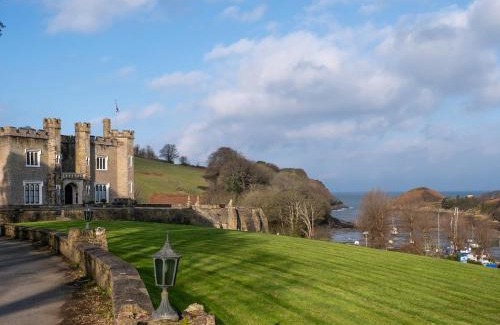 Watermouth Apartment | Enchanting Watermouth Castle: Family-Friendly Apartment Retreat