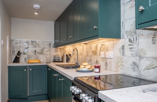 Watermouth Cottage | Discover Watermouth Castle: Pet-Friendly Rhododendron Apartment