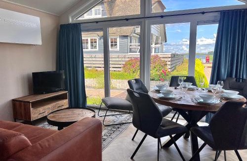 Giethoorn Apartment | Family-Friendly Waterpark Retreat in Giethoorn