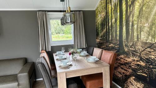 Giethoorn Apartment | Family-Friendly Waterpark Retreat in Giethoorn