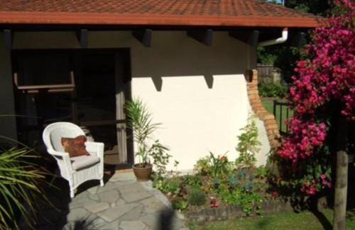 Kaitaia Bed & Breakfast | Relax at Waters Edge B&B – 4-Star Family-Friendly Retreat