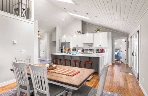 Markesan Cabin | Experience Waters Edge Green Lake with Ocean and Lake Views