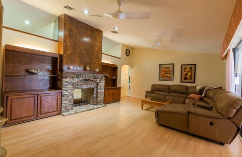 Lauderhill House | Waters Edge Manor: Lake View Retreat with Pool & Spa
