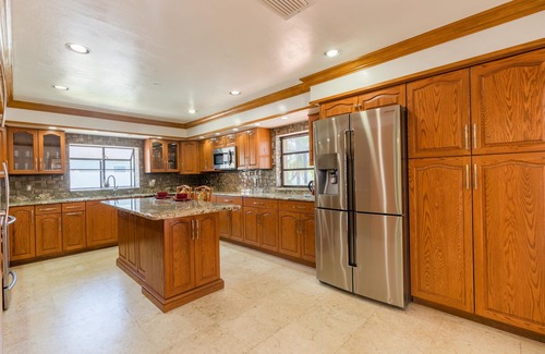 Lauderhill House | Waters Edge Manor: Lake View Retreat with Pool & Spa