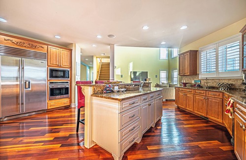 Ventnor City House | Water’s Edge - Pool House on the Bay