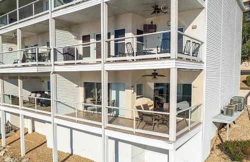 Lake Ozark Apartment | Waters Edge: Family-Friendly Stay with Pool Access