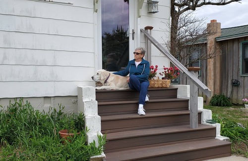 Town Bank House | Pet-Friendly Beachfront Cottage with Ocean View in Cape May