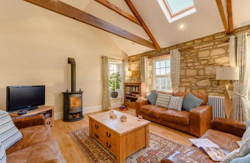 Warkworth House | Family-Friendly Retreat at Waters Edge - Warkworth
