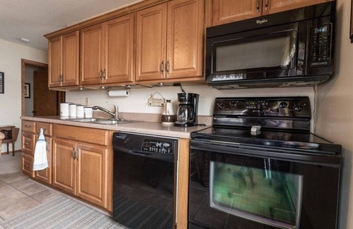 Richwood Cabin | Waters Edge: Year-Round 4-Bedroom Lakehome with Beach Access