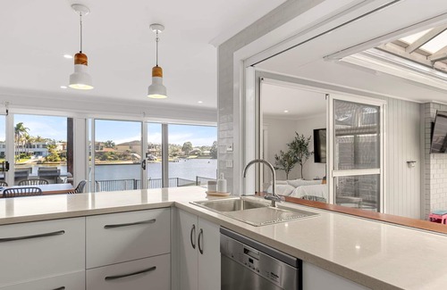 Sussex Inlet House | Watersedge - Absolute Waterfront