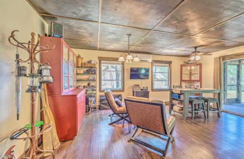 Crystal River House | Family-Friendly Waterside Anglers Heaven on Crooked River