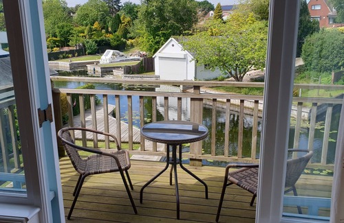 Horning House | Waterside House with Garden: Family-Friendly Retreat