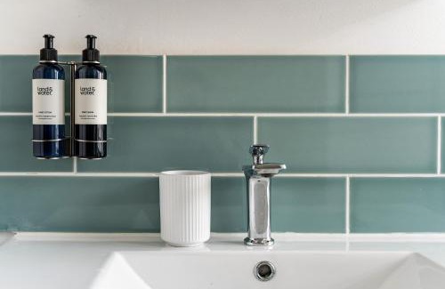 Flushing House | Waterside house with sea views