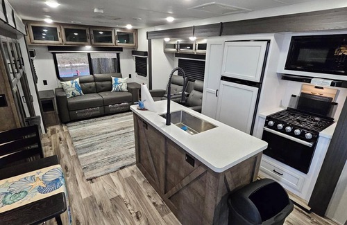 Port Bolivar House | Cozy Beach Camper Retreat at Hailey's Beach-n-Bay #12