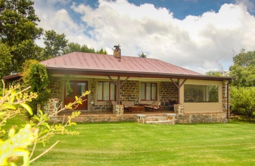 Dullstroom House | Family-Friendly Watersmeet Cottages - Rated 10/10 by Guests