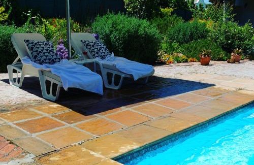 Somerset West House | Experience Waterstone Lodge: Oceanfront Bliss & 9.3 Rating