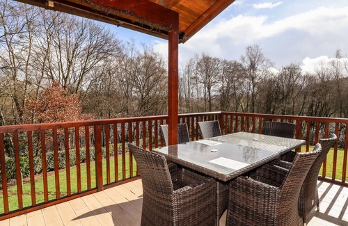 Rudyard Cottage | Watersview Lodge: Cozy Pet-Friendly Cottage in Leek