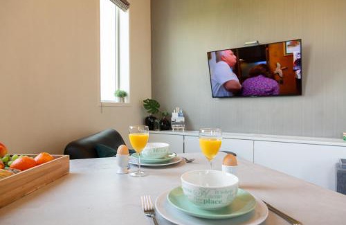 Municipality of Heerenveen Hotel | Experience Comfort at Watertorenhotel Nes with Hot Tub