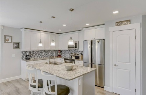 Pebble Beach House | WaterView 176B: Guest Rated 9.8, Oceanfront Escape
