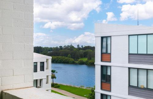 Ermington Apartment | Tranquil Waterview 2-Bedroom Near Olympic Park