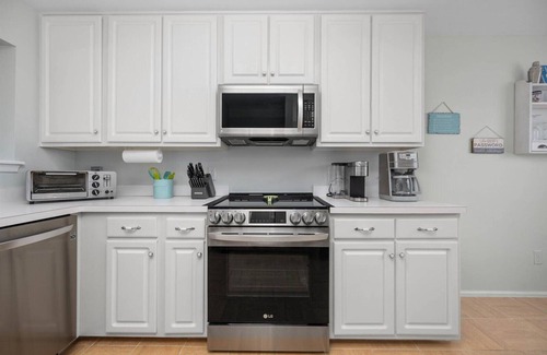 Ocean View Condo | Idyllic Waterview Condominium near Bethany Beach and Ocean City