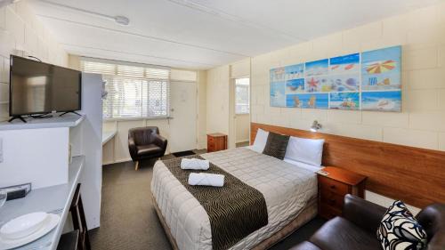 Maclean Hotel | Relaxing Waterview Motel in Maclean with Pool & Breakfast