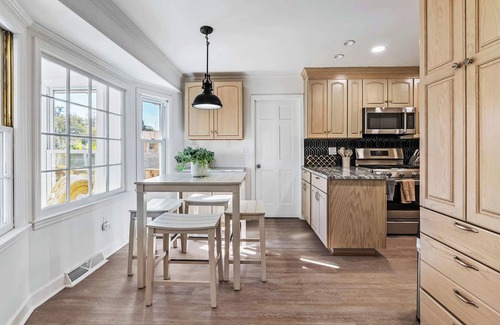 Cordesville House | Waterview Retreat - Riverside Haven 4-2 Family