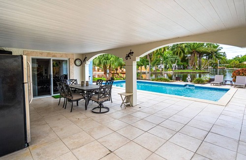 North Central Hollywood House | Tranquil Waterview Retreat with Pool and Outdoor Entertainment