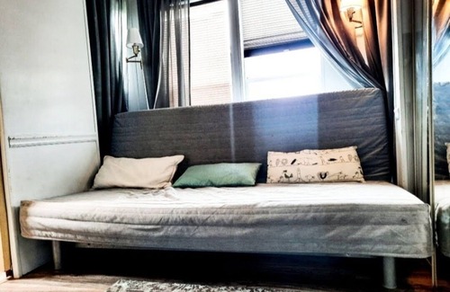 Sherkston Cottage | Relax at Waterviews: Pet-Friendly with Pool Access