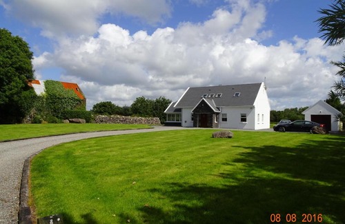 Beenbane House | Pet-Friendly Haven at Waterville Beenbane Lodge, Kerry