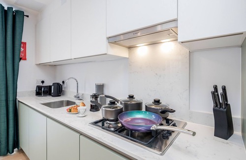Watford Apartment | Watford Cassio - Modernview Serviced Accommodation Awaits