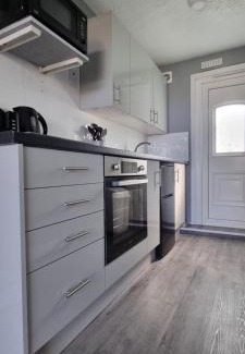 Bont Newydd Resort | Dog-Friendly Watkin - Snowdon Cabins in Caernarfon