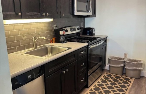 North End Hotel | Discover Watson's Regency Suites: Family-Friendly Comfort
