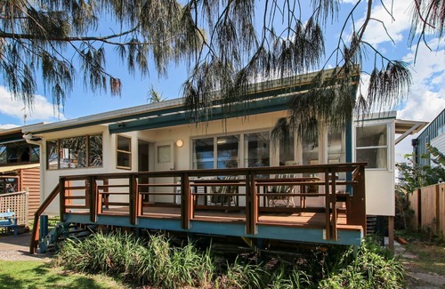 Currimundi House | Enjoy Ocean Views at Watson Street 21, Currimundi