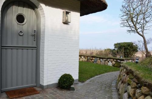 Kampen Villa | Discover Watthüs: Family & Pet-Friendly Getaway