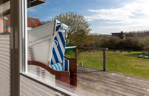 Loog Apartment | Family-Friendly Retreat at Wattkieker - Rated 9/10 by Guests