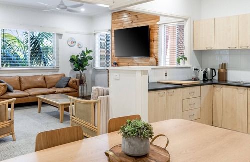 Evans Head House | Pet-Friendly Wattleseed Beach House with Ocean Views