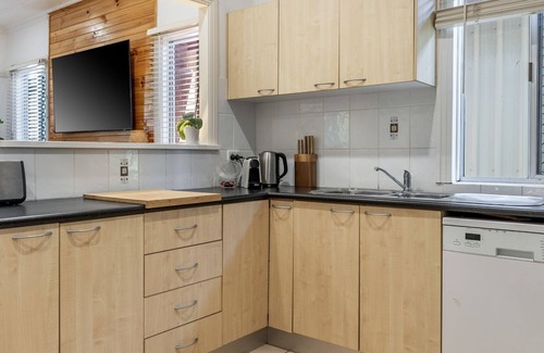 Evans Head House | Pet-Friendly Wattleseed Beach House with Ocean Views