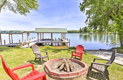 Spring City House | Watts Bar Lake Escape: Private Boat Dock & Ocean Views
