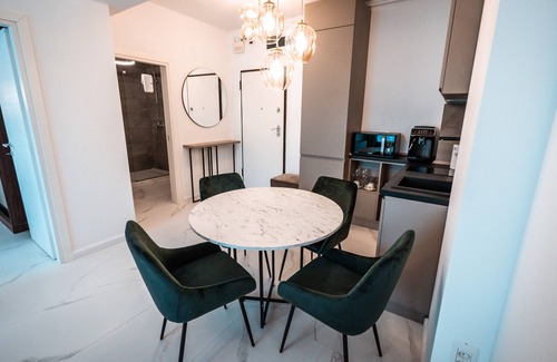 Mamaia-Sat Apartment | Relax at Wave 4 Residence with Spa and Family Amenities