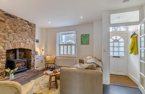 Appledore House | Wave Crest