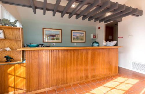 Del Mar Apartment | Relax at Wave Crest Resort: Oceanfront Bliss & Family Fun