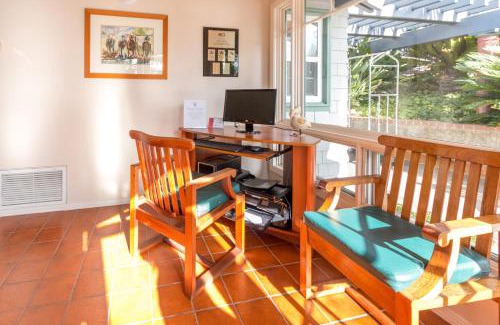 Del Mar Apartment | Relax at Wave Crest Resort: Oceanfront Bliss & Family Fun