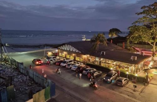 Dumaguete Apartment | Wave Crest Retreat
