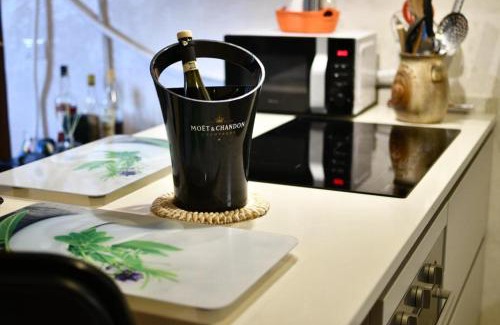 Castel Gandolfo Apartment | Child-Friendly Wave Home 2 - Guest Rated 9.5/10